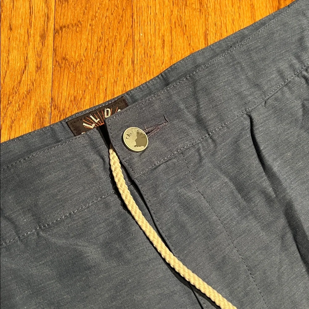 Faherty men’s 36 shorts NEW